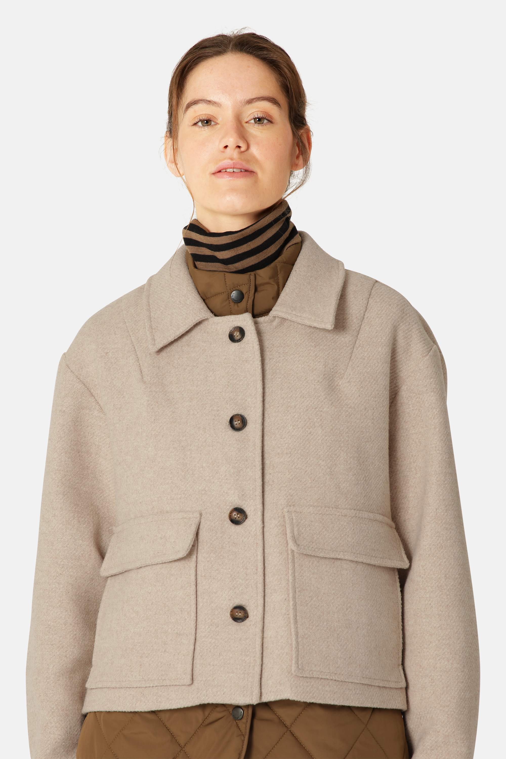 Short Buttoned Jacket - Wheat